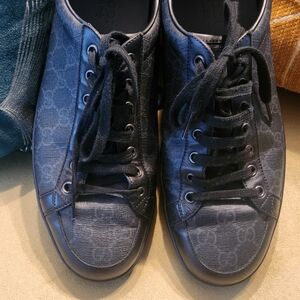 Gucci Men's Black and Dark Gray Sneakers